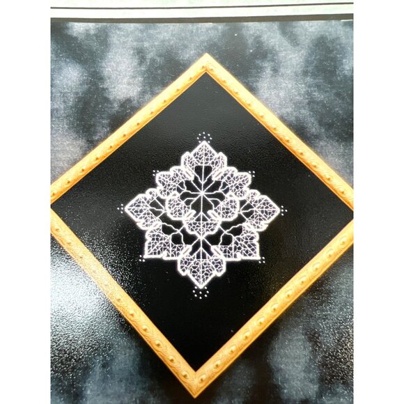 Simply Old-Fashioned Snowflake Shimmer VIII Cross-Stitch Chart Only - Picture 1 of 3